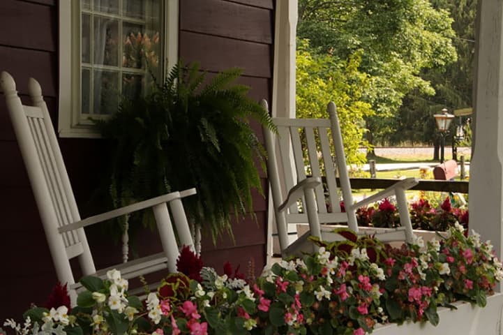 Hickory Bridge Farm Restaurant ~ Bed & Breakfast