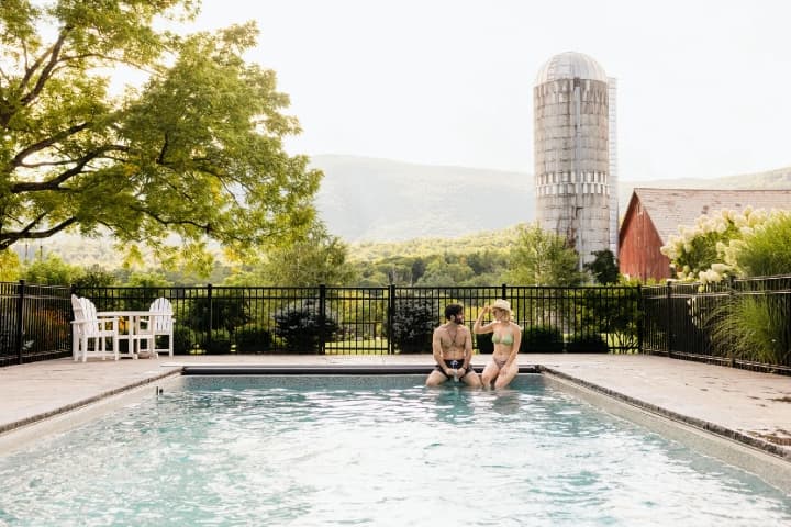 Hill Farm Inn