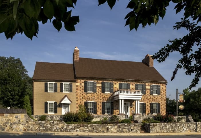 Historic Smithton Inn