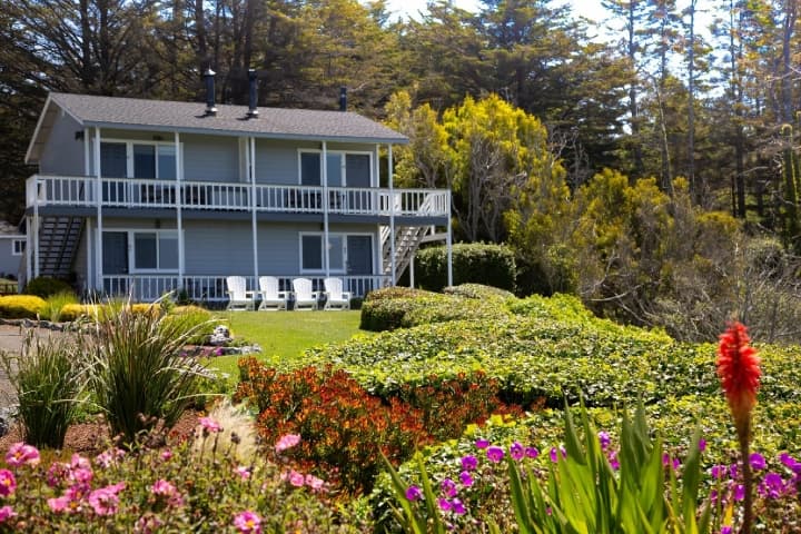 Sea Rock Inn