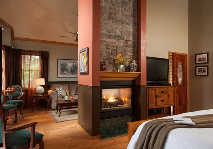 Shiloh Morning Inn suite