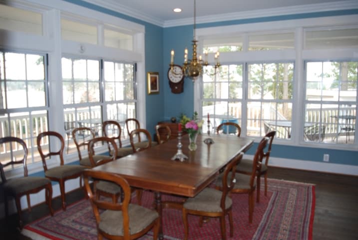 dining room