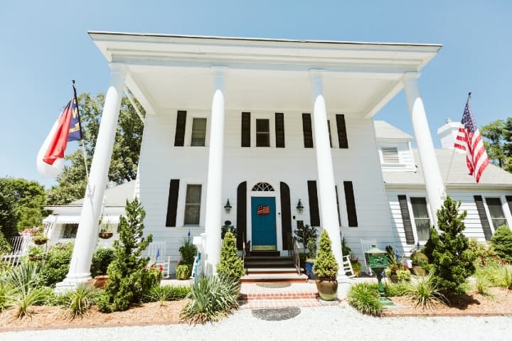 Arrowhead Inn Bed and Breakfast