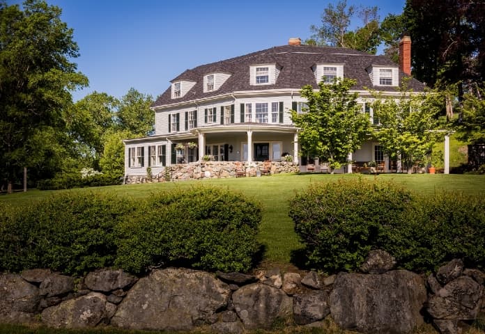 The Inn at Castle Hill