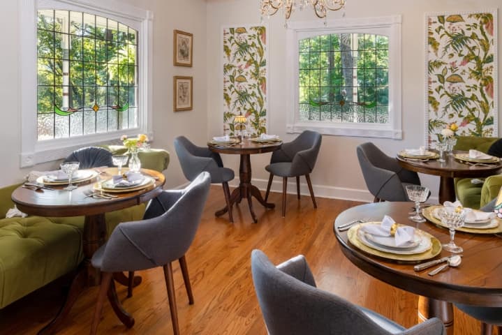 dining indoor