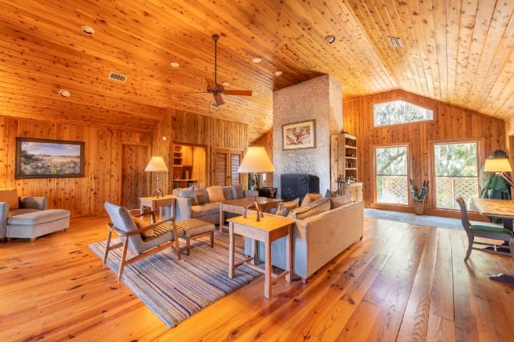 Lodge on LIttle St Simons interior