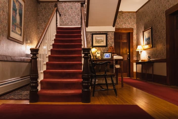 notchalnd interior