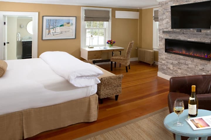 Barrows guestroom