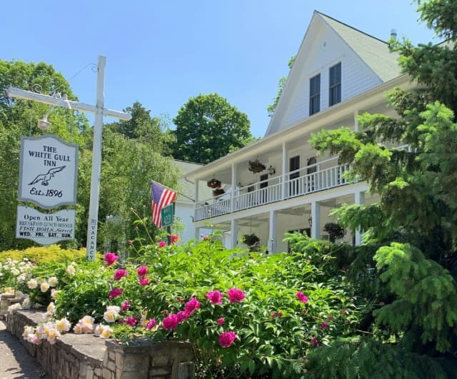 White Gull Inn