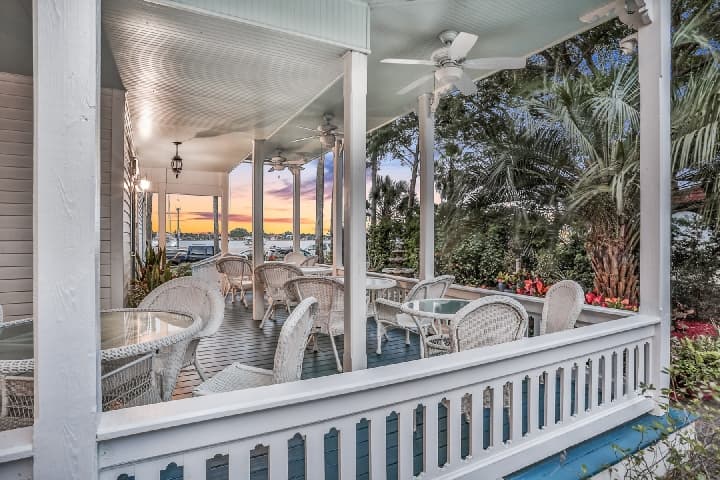 Bayfront Westcott House Bed and Breakfast