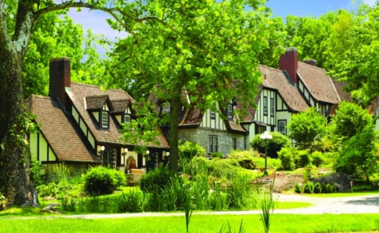 Hillbrook Inn & Spa