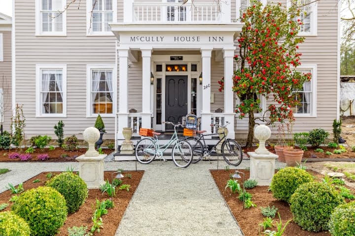 McCully House Inn