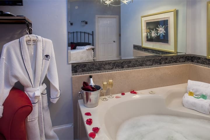 jetted tub