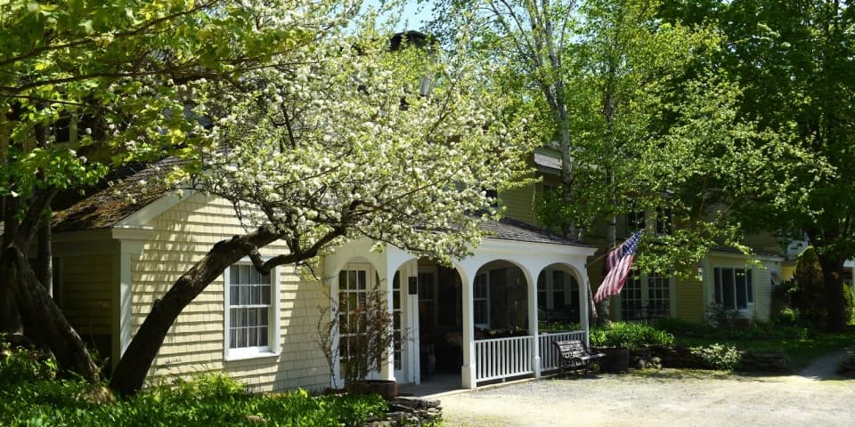 Deerhill Inn