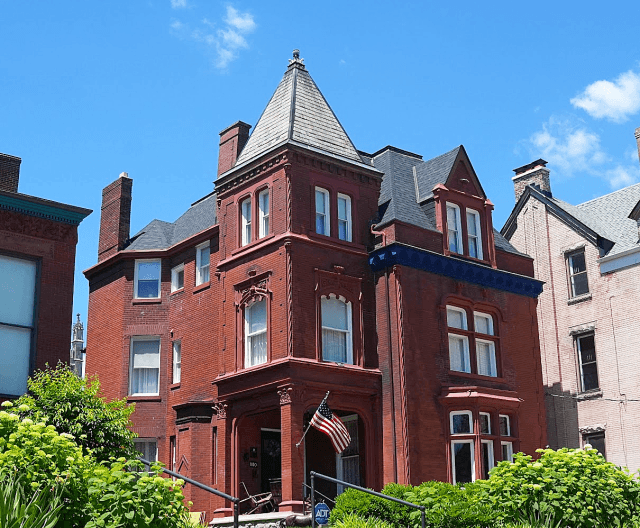 Bourbon Barrel Inn Bed & Breakfast