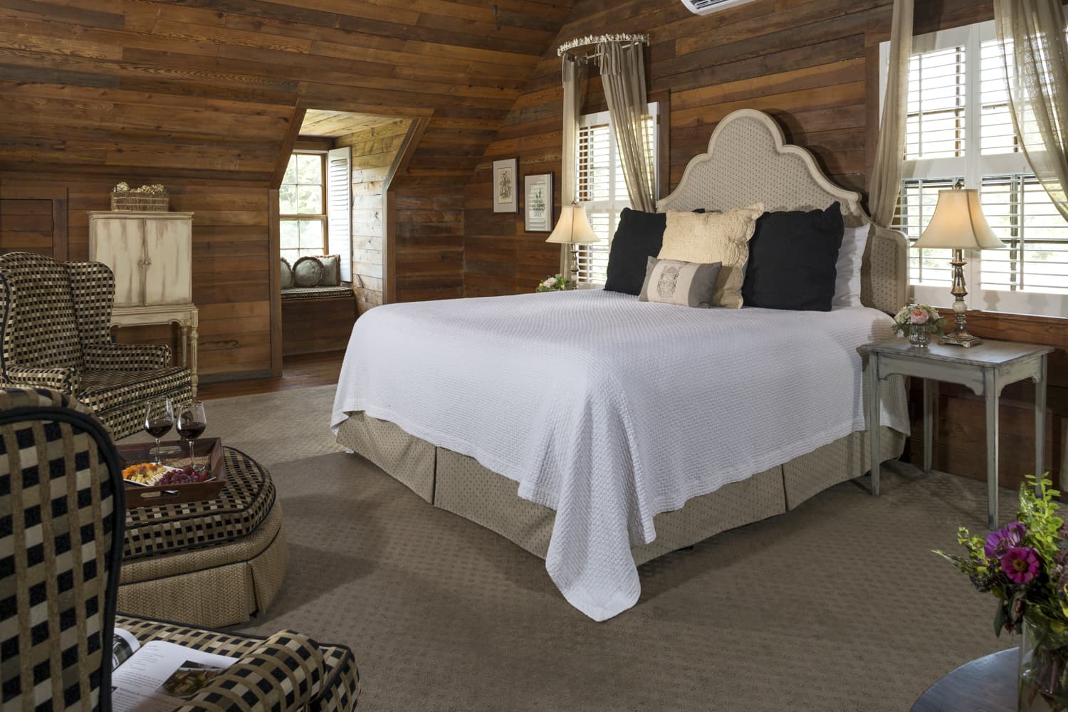 Guest room at the Glen-Ella Springs Inn in Clarkesville, Georgia