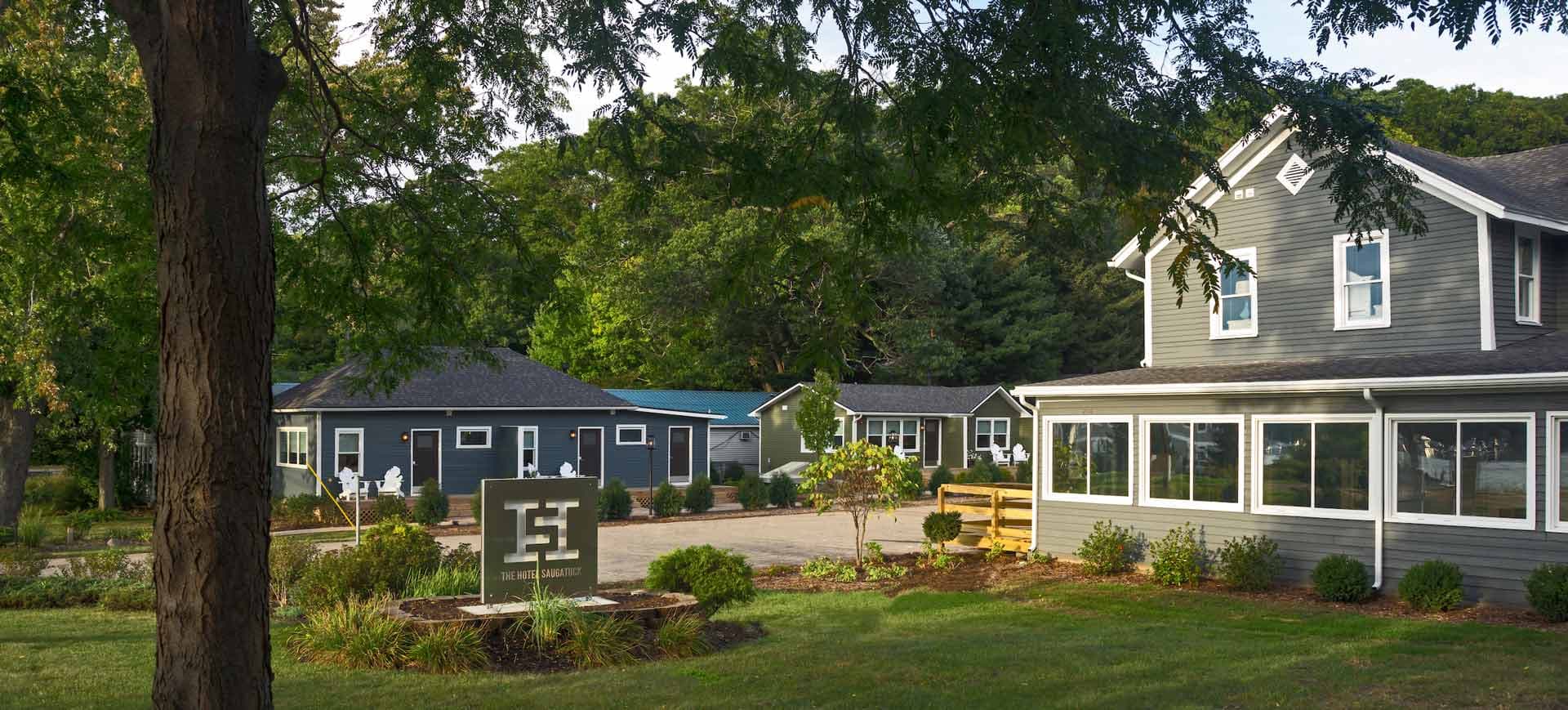 Hotel Saugatuck exterior