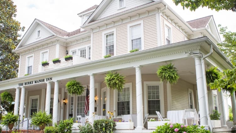 Exterior front view of Burke Manor Inn
