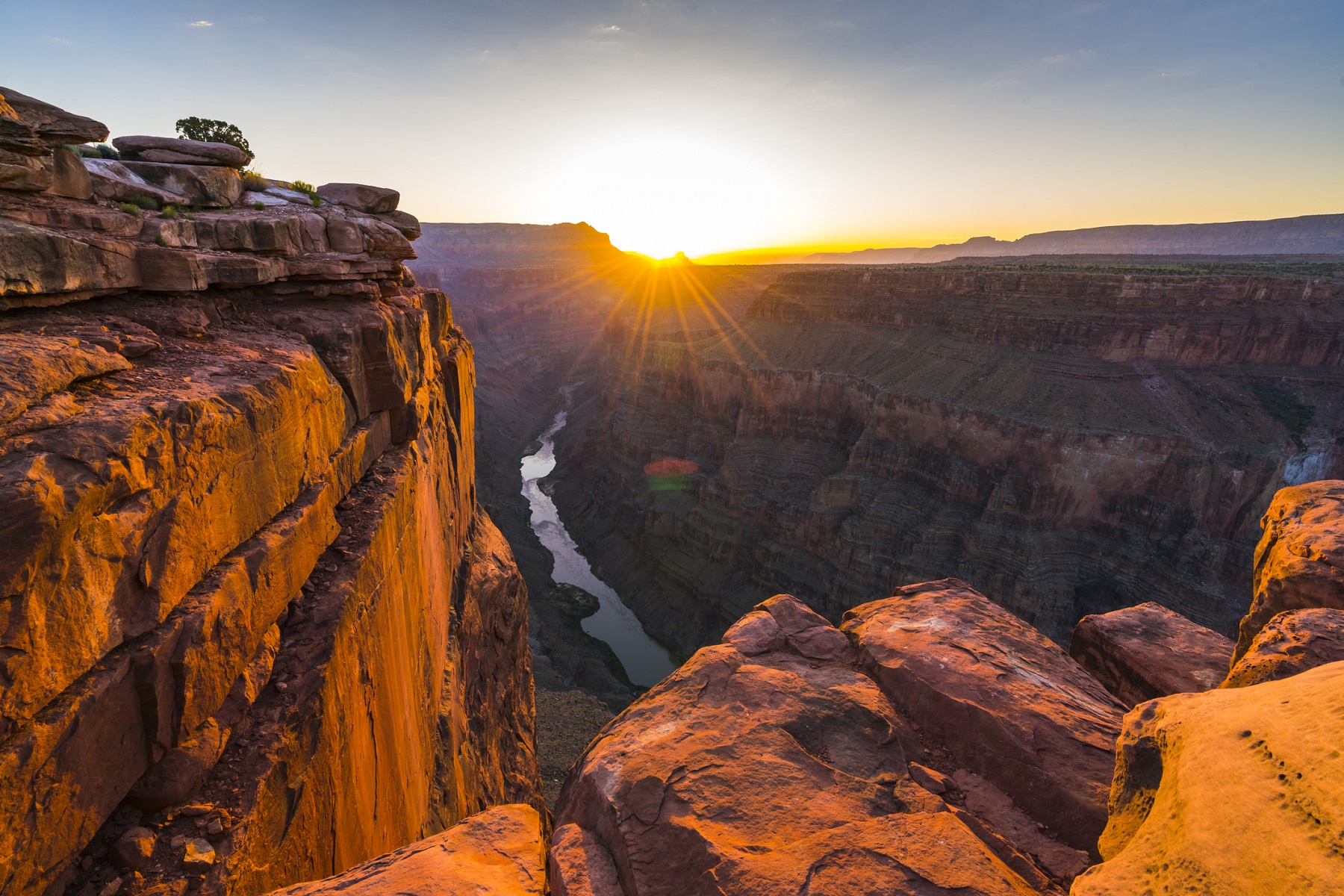 Visit the Grand Canyon for the perfect girls trip