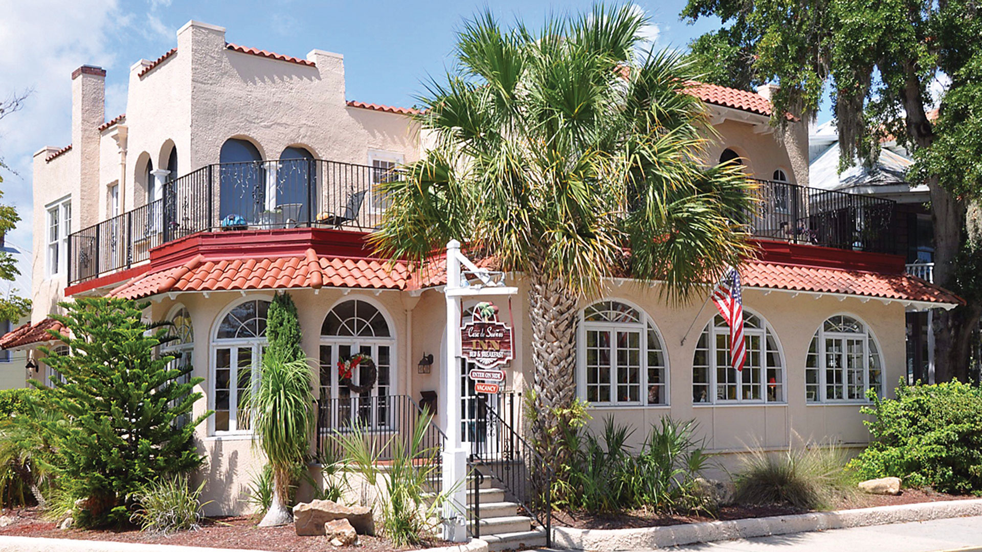 Escape to a city that feels like Europe when you stay at Casa De Suenos in St. Augustine.