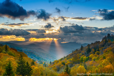 SmokyMountains_SeanPavonePhotoiStockThinkstock-400x267.jpg