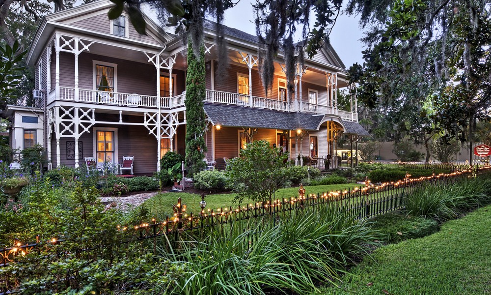 Amelia Island Williams House exterior with lush green landscaping