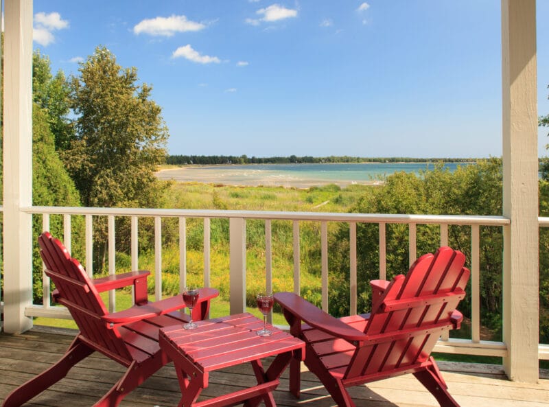 Blacksmith Inn On the Shore