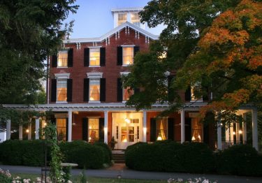 Brampton Inn vacation lodging Chesapeake bay