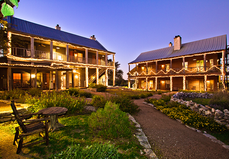 Sage hill inn exterior