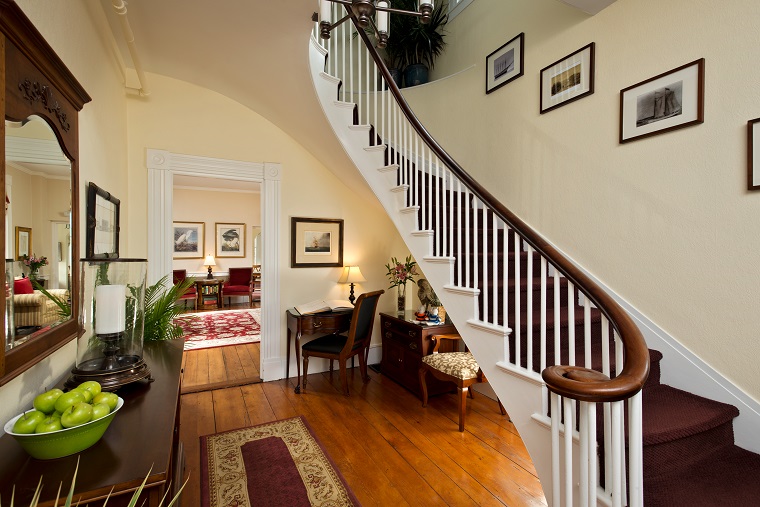 The Inn at Cape Cod Staircase