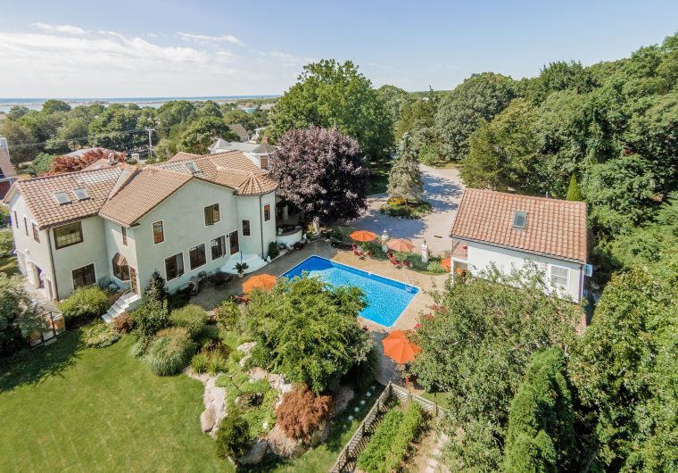 villa-at-westerly-exterior