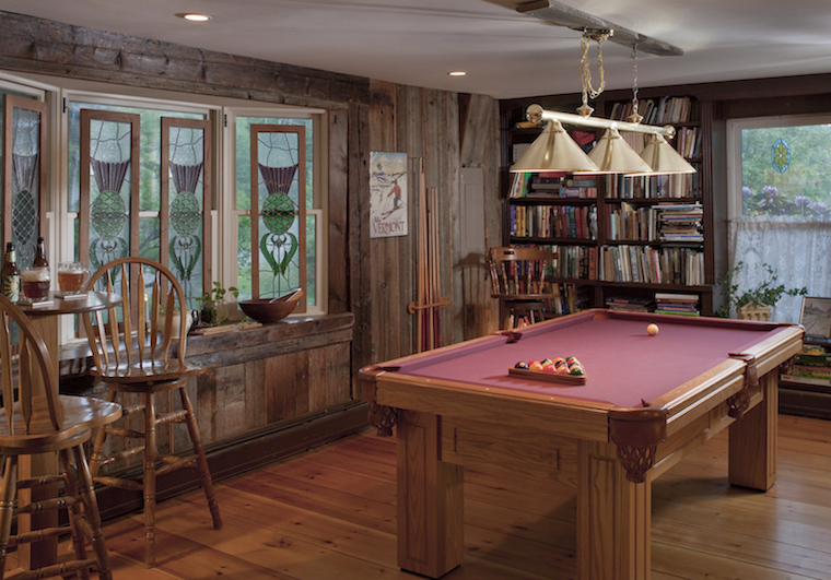 West Hill House B&B Library and pool table