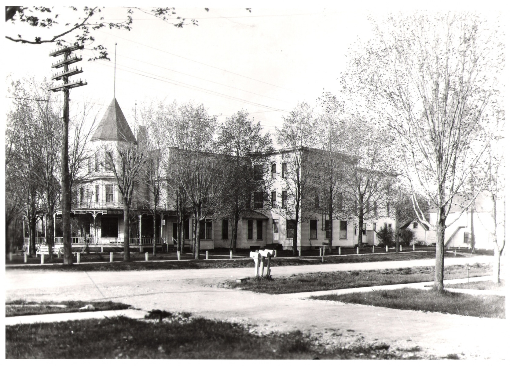historic image of Stafford's Bayview Inn