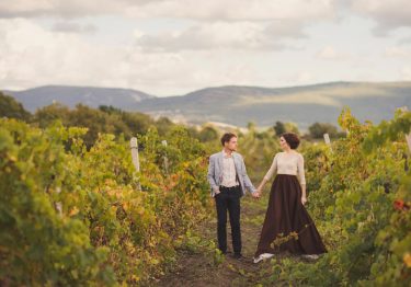 elope in oregon wine country