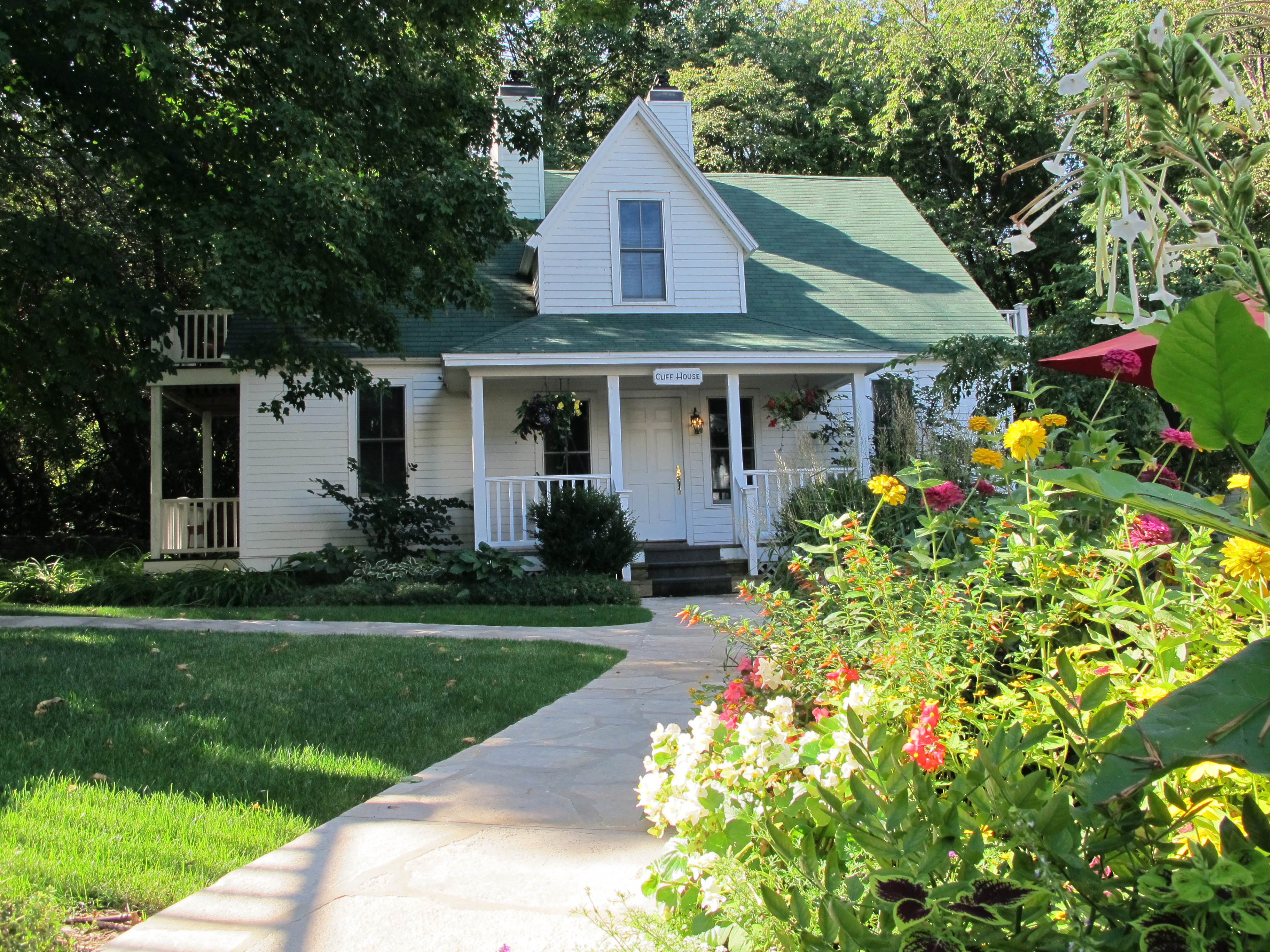 White Gull Inn Select Registry