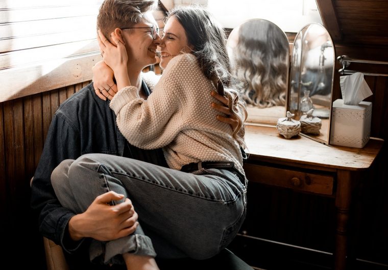 kiss