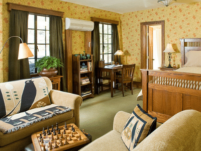 Settlers Inn Room