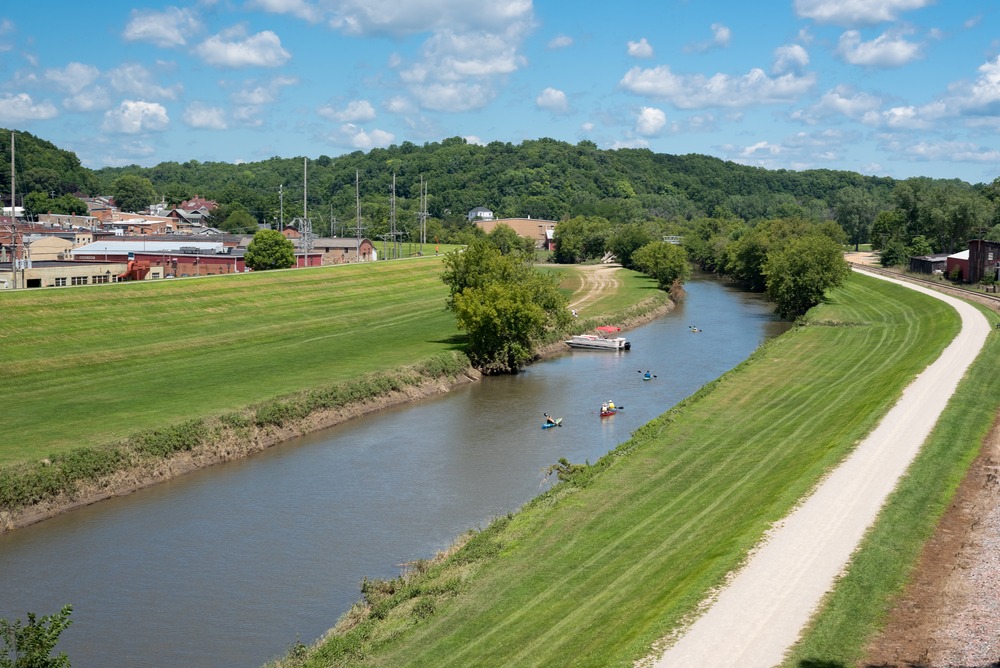 Galena, Illinois: Downtown Charm, Resort Life, Hiking and Wineries