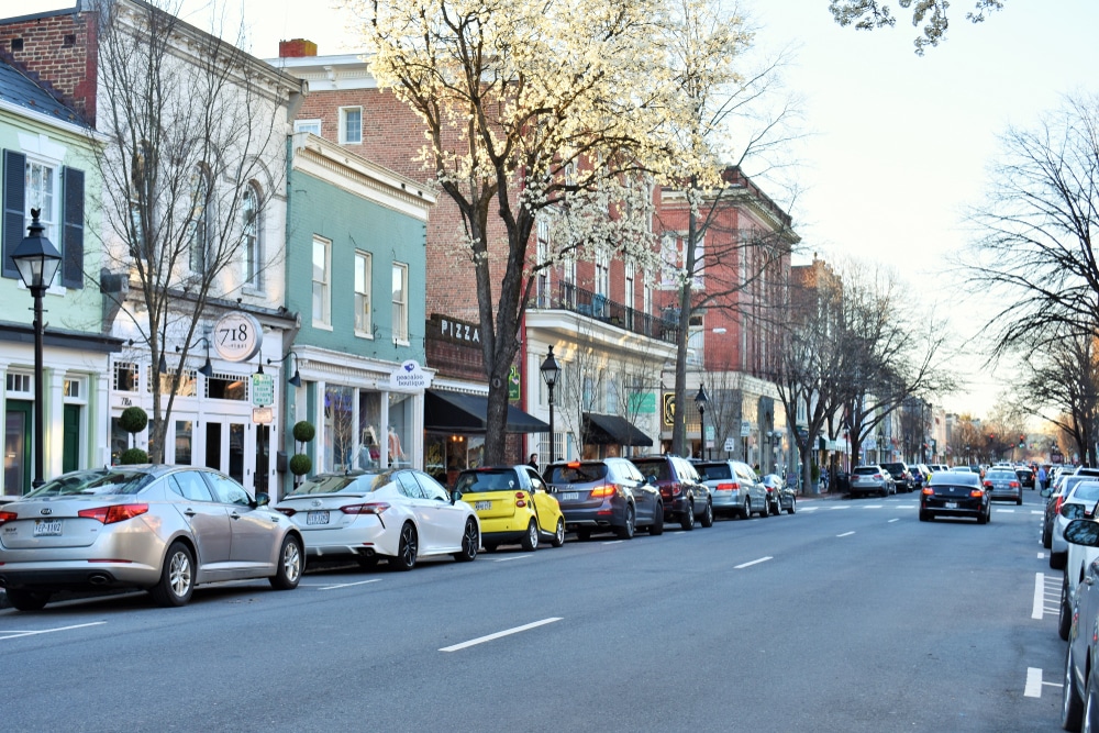MEandering through these charming downtown streets is one of the many things to do in Fredericksburg VA this year