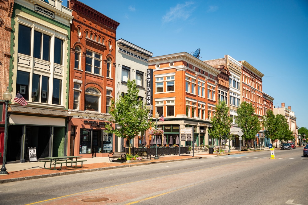 Spending some time in this beautiful downtown is one of the top things to do in Saratoga Springs