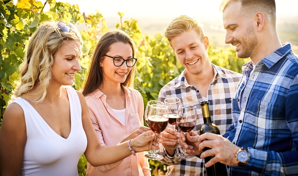 Young friends wine tasting, one of the best things to do in the Shenandoah Valley this fall
