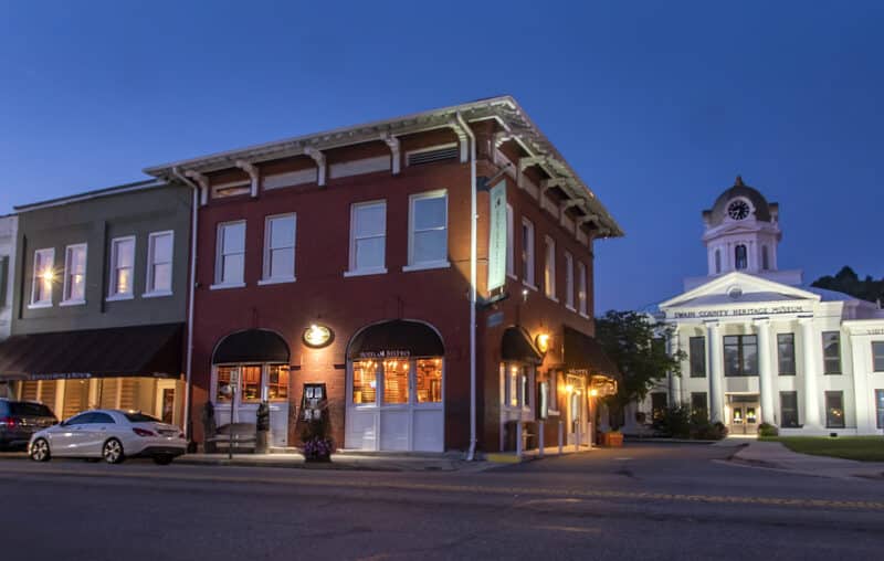 The Everett Hotel